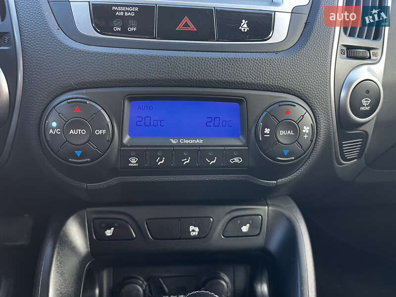 Внедорожник / Кроссовер Hyundai ix35 2010 в Луцке