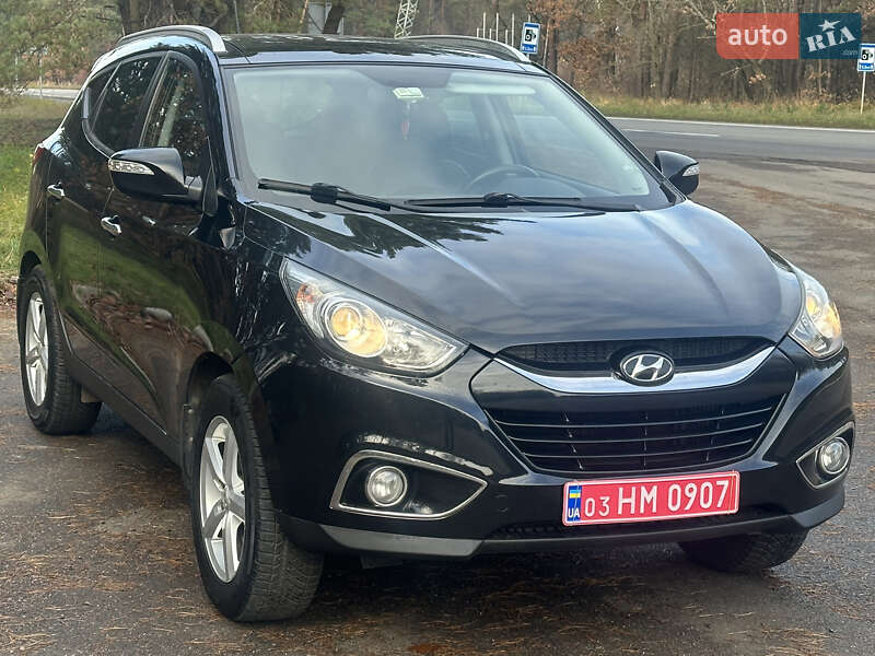 Внедорожник / Кроссовер Hyundai ix35 2010 в Ровно