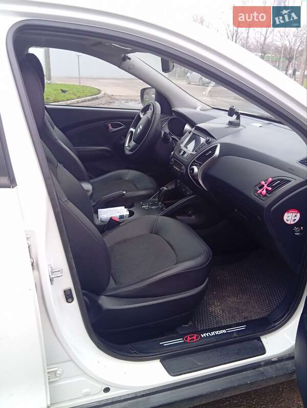 Внедорожник / Кроссовер Hyundai ix35 2011 в Житомире