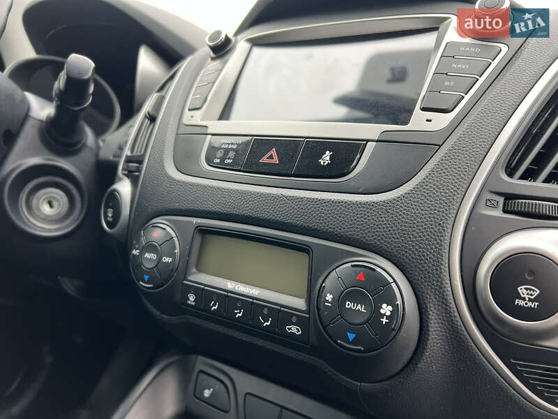 Внедорожник / Кроссовер Hyundai ix35 2011 в Луцке