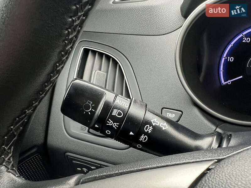 Внедорожник / Кроссовер Hyundai ix35 2011 в Луцке