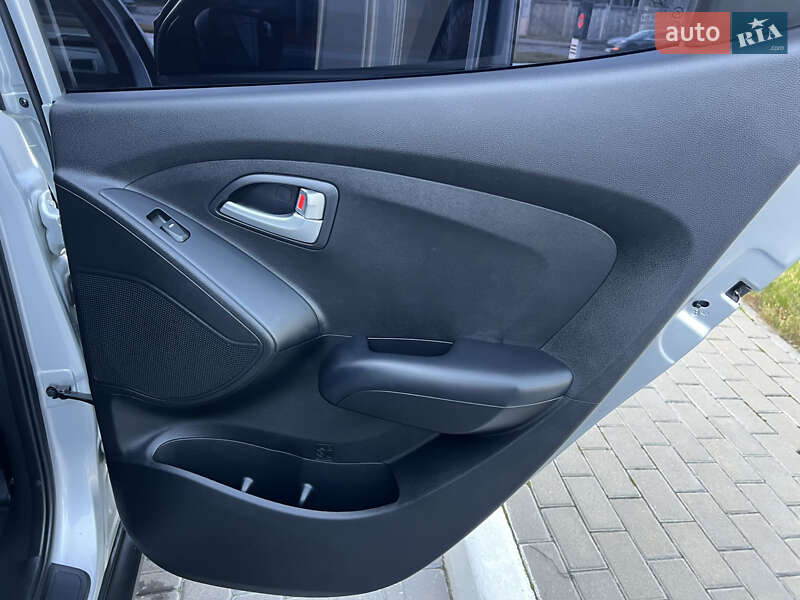 Внедорожник / Кроссовер Hyundai ix35 2013 в Одессе