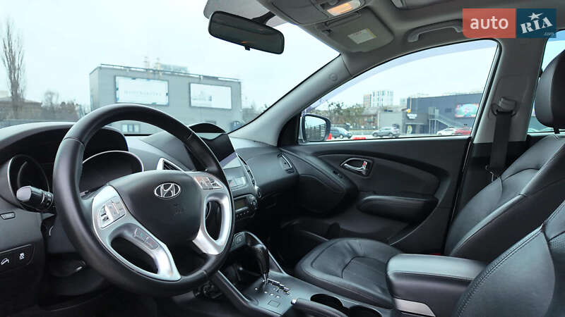 Внедорожник / Кроссовер Hyundai ix35 2011 в Киеве