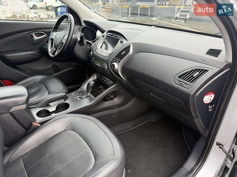 Внедорожник / Кроссовер Hyundai ix35 2015 в Ровно