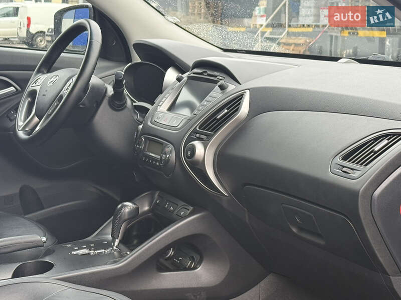 Внедорожник / Кроссовер Hyundai ix35 2015 в Ровно