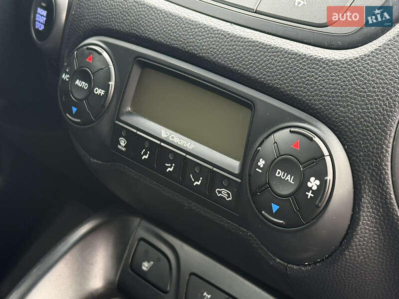 Внедорожник / Кроссовер Hyundai ix35 2015 в Ровно