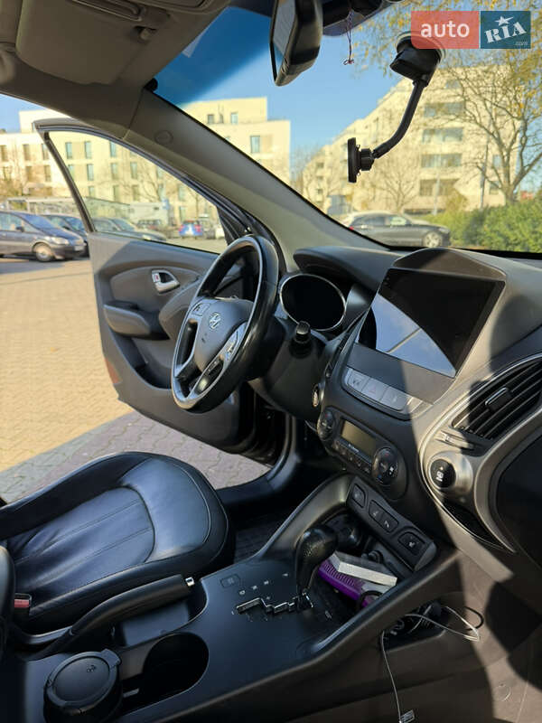 Внедорожник / Кроссовер Hyundai ix35 2015 в Одессе фото 11 Внедорожник / Кроссовер Hyundai ix35 2015 в Одессе