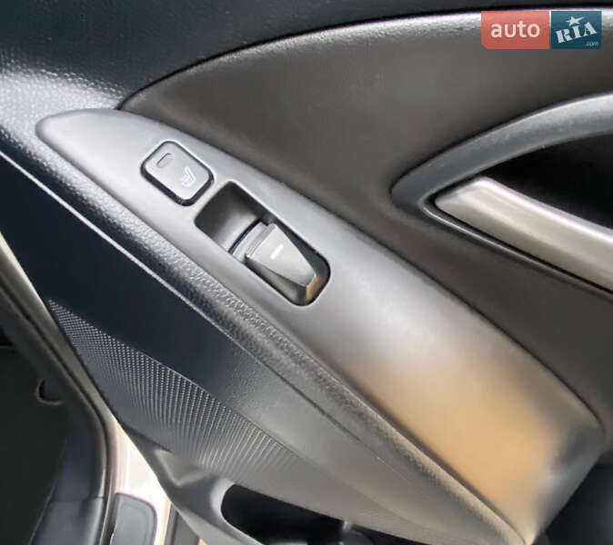 Внедорожник / Кроссовер Hyundai ix35 2012 в Ровно