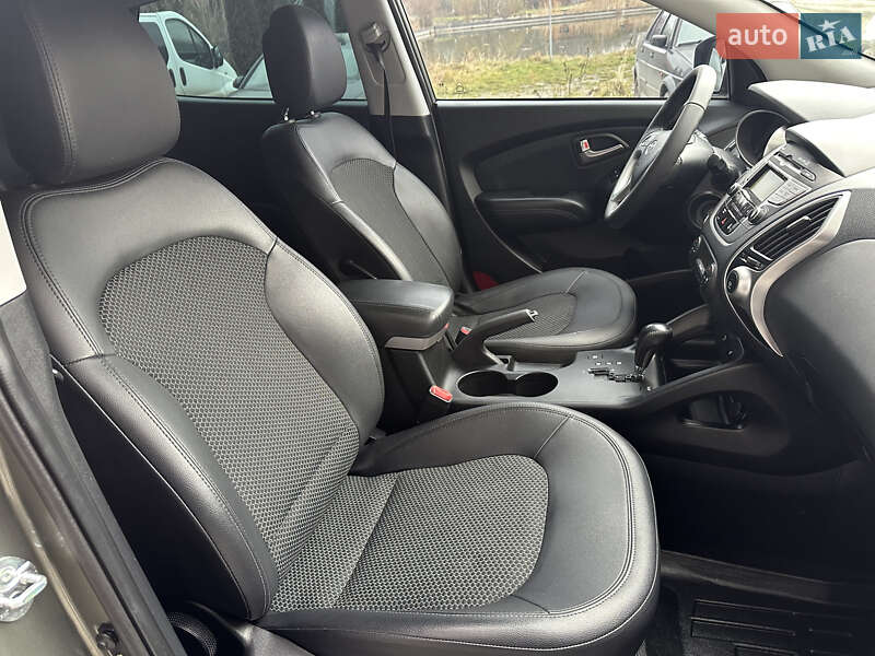 Позашляховик / Кросовер Hyundai ix35 2011 в Львові фото 18 Позашляховик / Кросовер Hyundai ix35 2011 в Львові