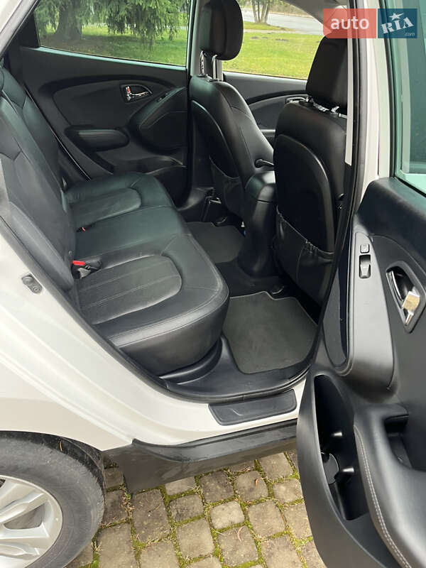 Внедорожник / Кроссовер Hyundai ix35 2012 в Луцке