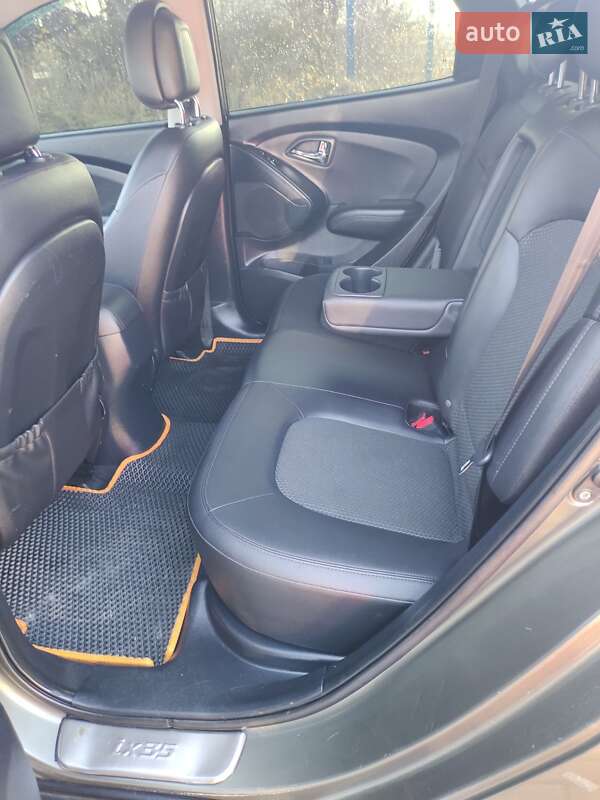 Внедорожник / Кроссовер Hyundai ix35 2010 в Ивано-Франковске фото 13 Внедорожник / Кроссовер Hyundai ix35 2010 в Ивано-Франковске