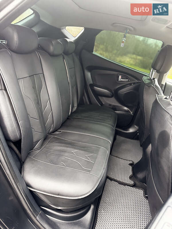 Внедорожник / Кроссовер Hyundai ix35 2010 в Зборове фото 31 Внедорожник / Кроссовер Hyundai ix35 2010 в Зборове