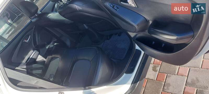 Внедорожник / Кроссовер Hyundai ix35 2010 в Запорожье