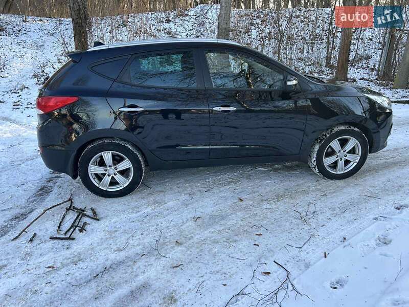 Внедорожник / Кроссовер Hyundai ix35 2011 в Ровно
