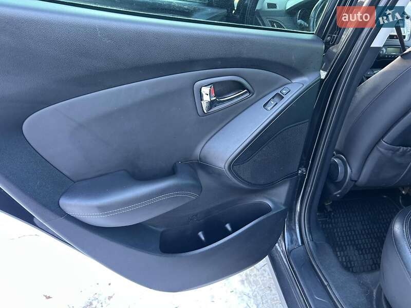 Внедорожник / Кроссовер Hyundai ix35 2011 в Ровно
