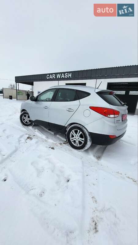 Позашляховик / Кросовер Hyundai ix35 2013 в Харкові