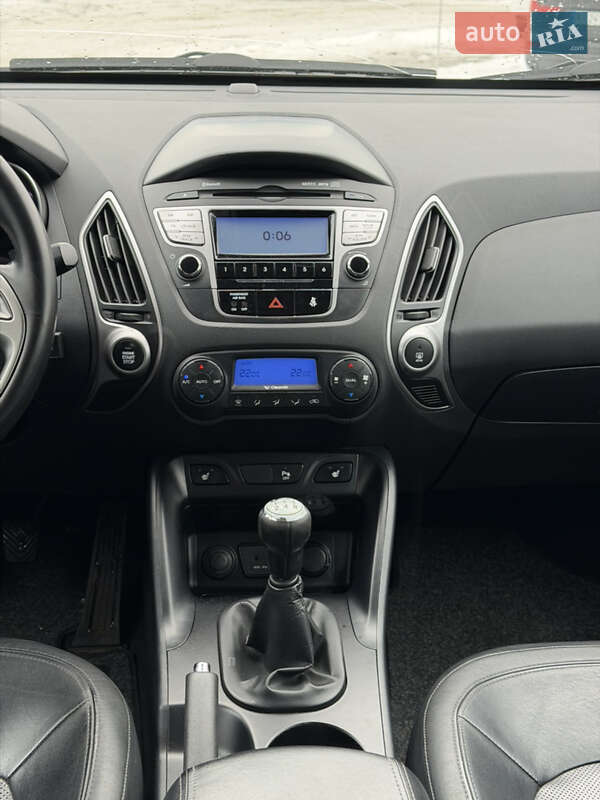 Внедорожник / Кроссовер Hyundai ix35 2011 в Киеве