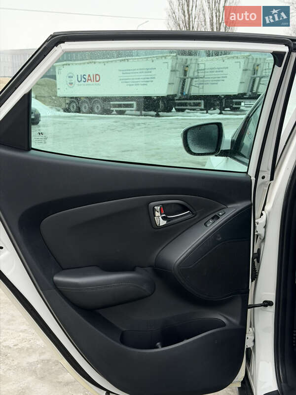 Внедорожник / Кроссовер Hyundai ix35 2011 в Киеве