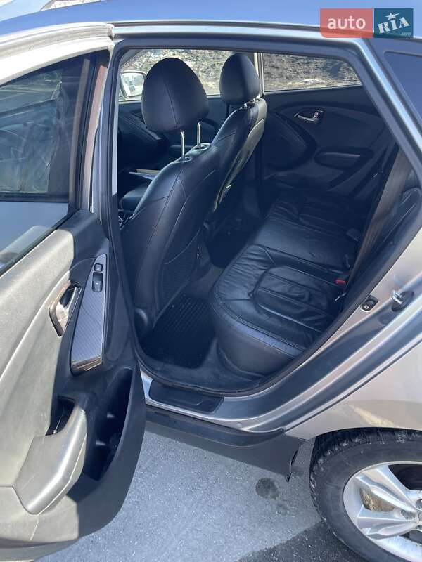 Внедорожник / Кроссовер Hyundai ix35 2012 в Киеве