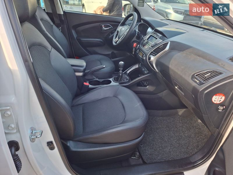 Внедорожник / Кроссовер Hyundai ix35 2012 в Ивано-Франковске