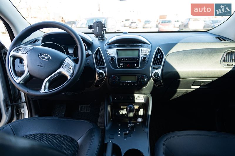 Внедорожник / Кроссовер Hyundai ix35 2010 в Киеве