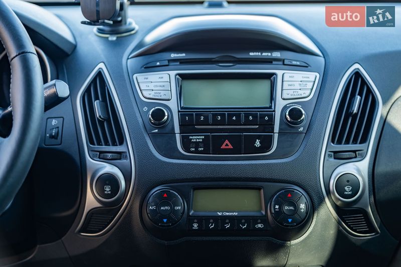 Внедорожник / Кроссовер Hyundai ix35 2010 в Киеве