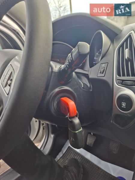 Внедорожник / Кроссовер Hyundai ix35 2012 в Ивано-Франковске