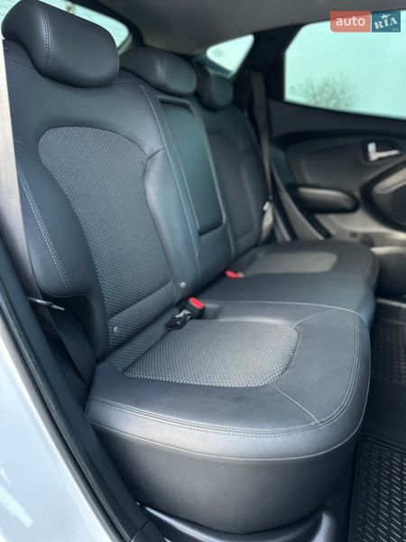 Внедорожник / Кроссовер Hyundai ix35 2012 в Луцке