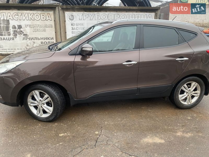 Внедорожник / Кроссовер Hyundai ix35 2013 в Кривом Роге