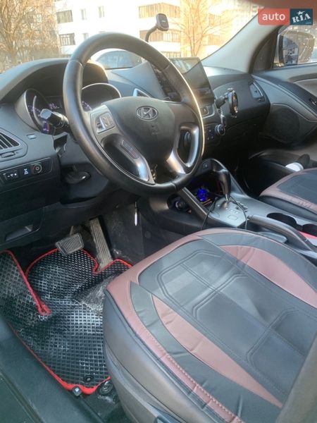 Внедорожник / Кроссовер Hyundai ix35 2010 в Киеве
