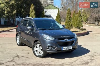 Внедорожник / Кроссовер Hyundai ix35 2010 в Киеве