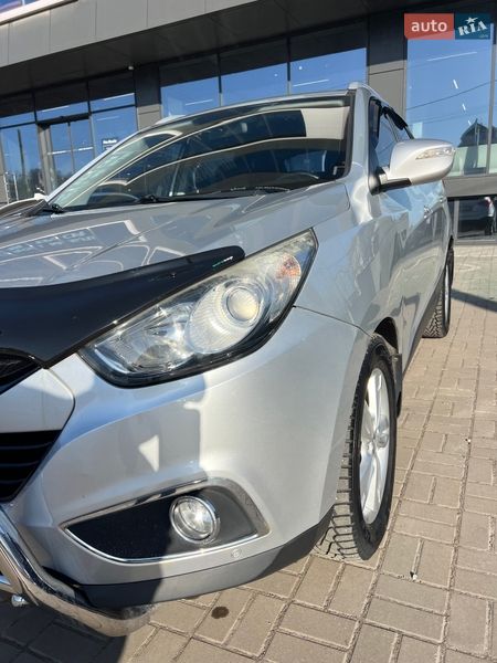 Внедорожник / Кроссовер Hyundai ix35 2010 в Киеве