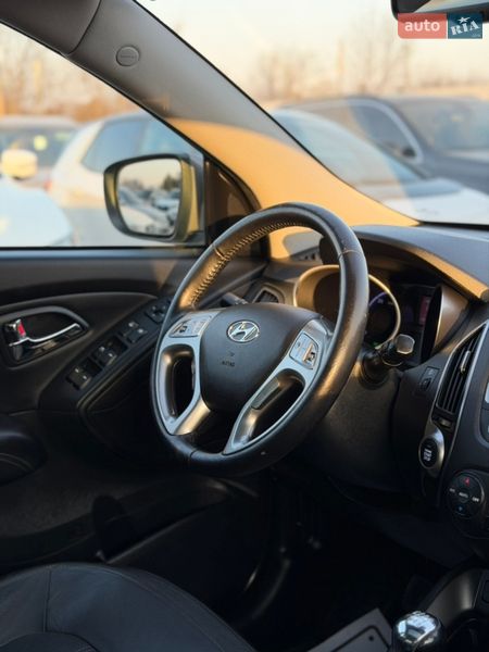 Внедорожник / Кроссовер Hyundai ix35 2012 в Ивано-Франковске
