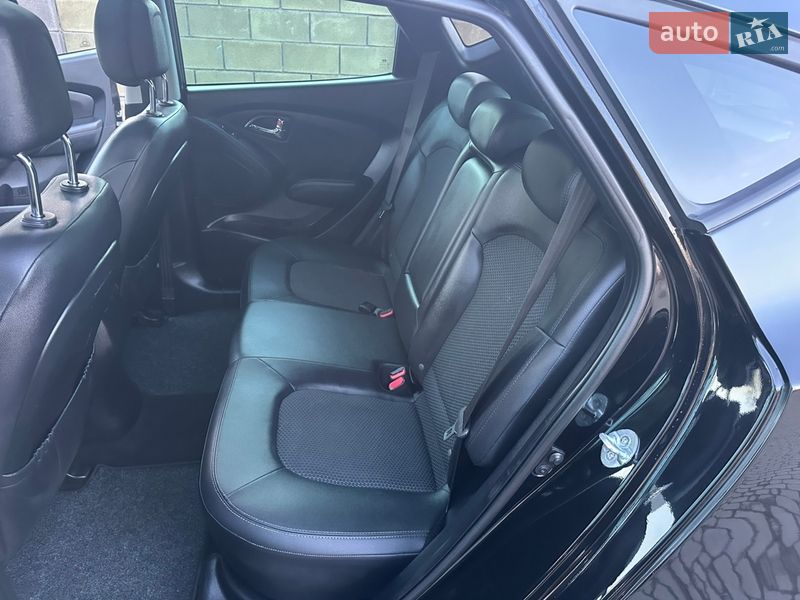 Внедорожник / Кроссовер Hyundai ix35 2012 в Дубно