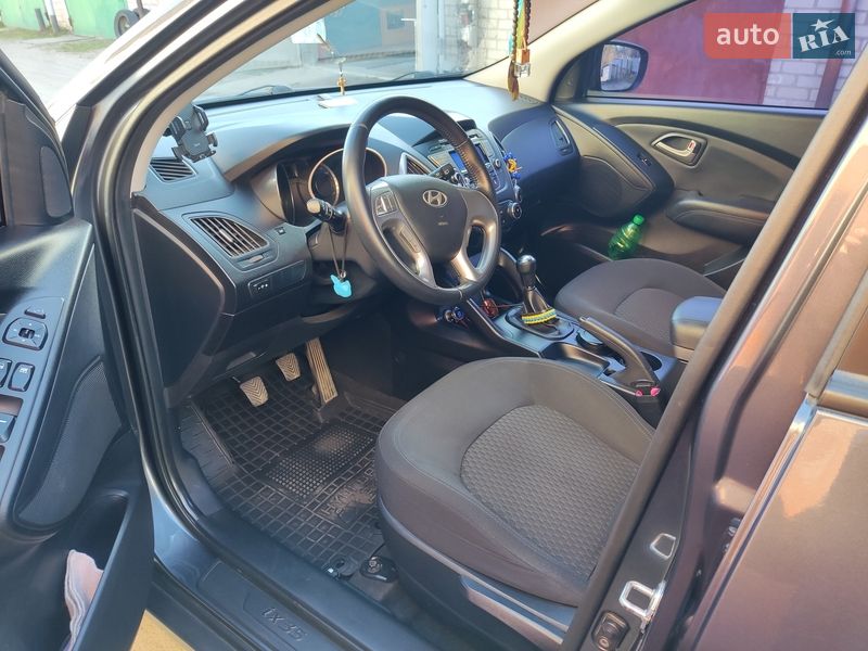 Внедорожник / Кроссовер Hyundai ix35 2010 в Днепре