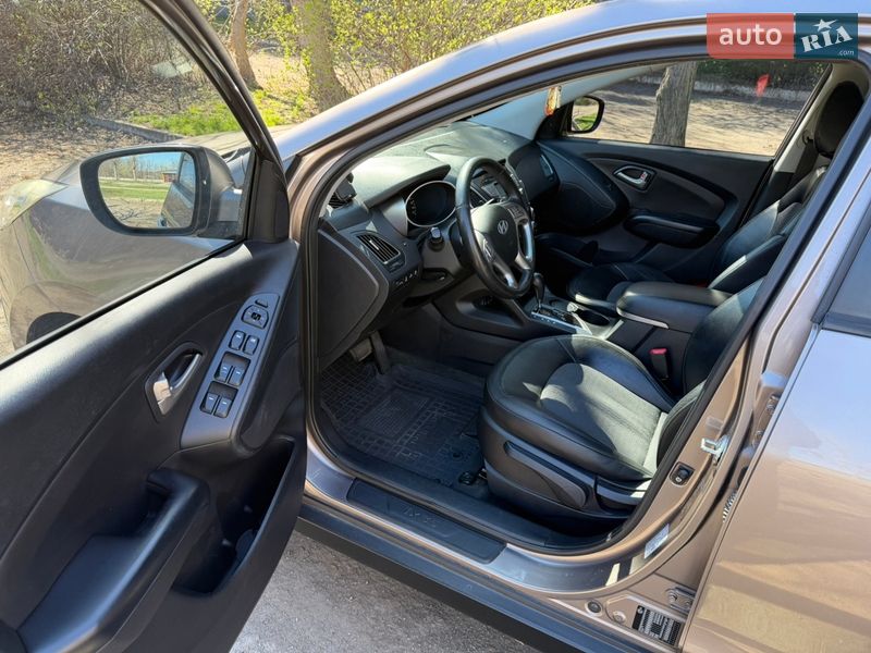 Внедорожник / Кроссовер Hyundai ix35 2012 в Каменском