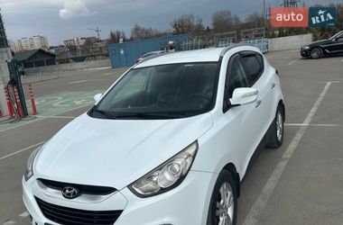 Внедорожник / Кроссовер Hyundai ix35 2010 в Ирпене