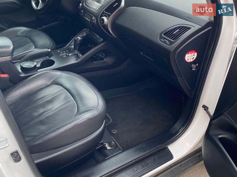 Внедорожник / Кроссовер Hyundai ix35 2014 в Ровно