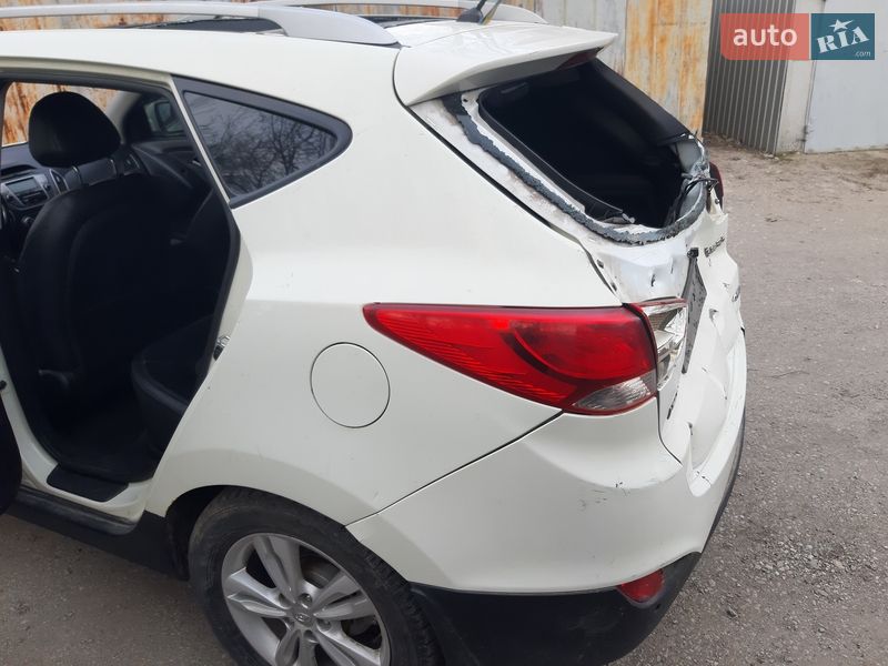 Внедорожник / Кроссовер Hyundai ix35 2010 в Запорожье