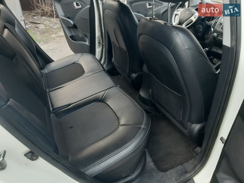 Внедорожник / Кроссовер Hyundai ix35 2010 в Запорожье