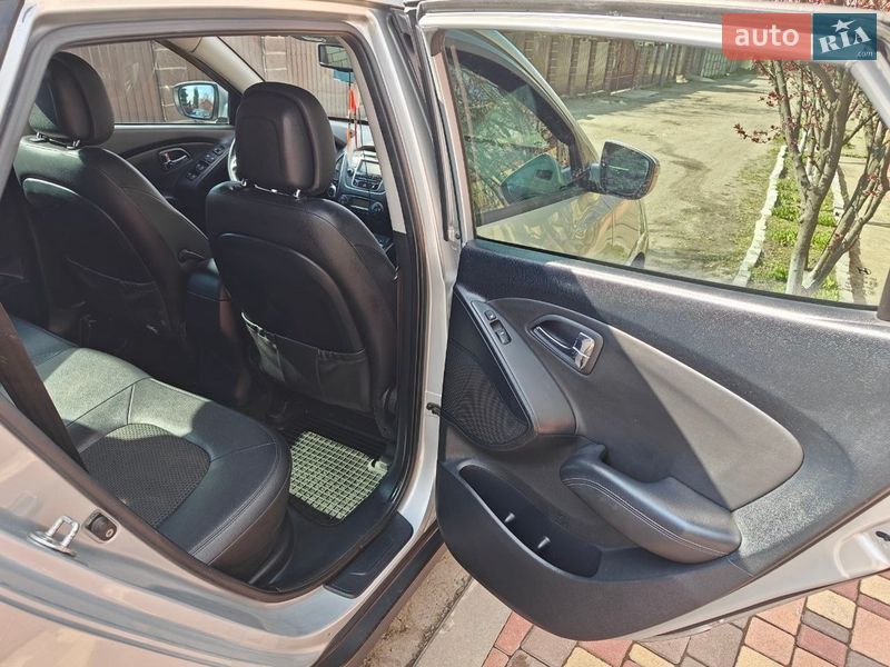 Внедорожник / Кроссовер Hyundai ix35 2011 в Днепре