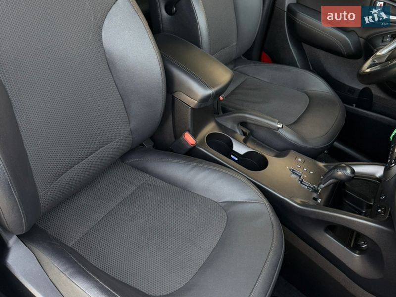 Внедорожник / Кроссовер Hyundai ix35 2015 в Львове
