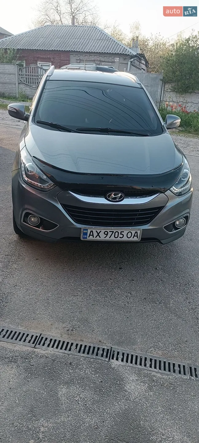 2012 Hyundai ix35 - фото 1