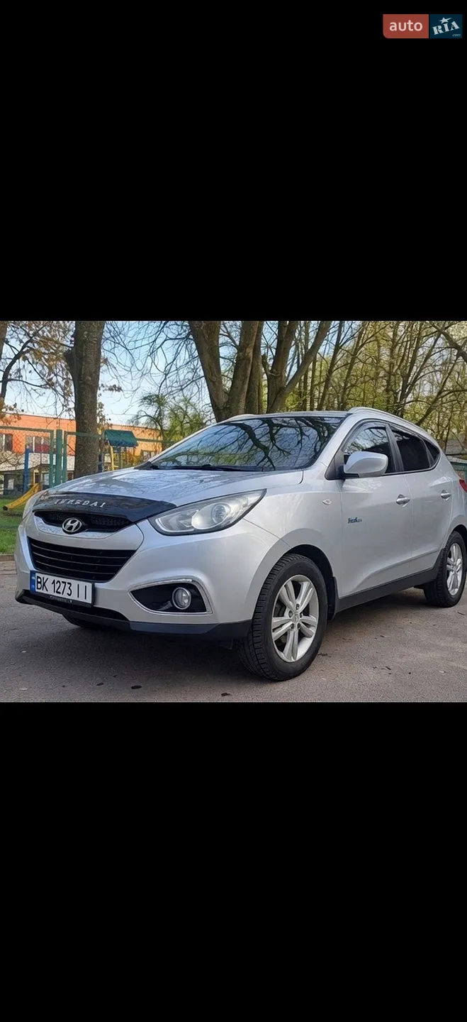 2011 Hyundai ix35 - фото 1