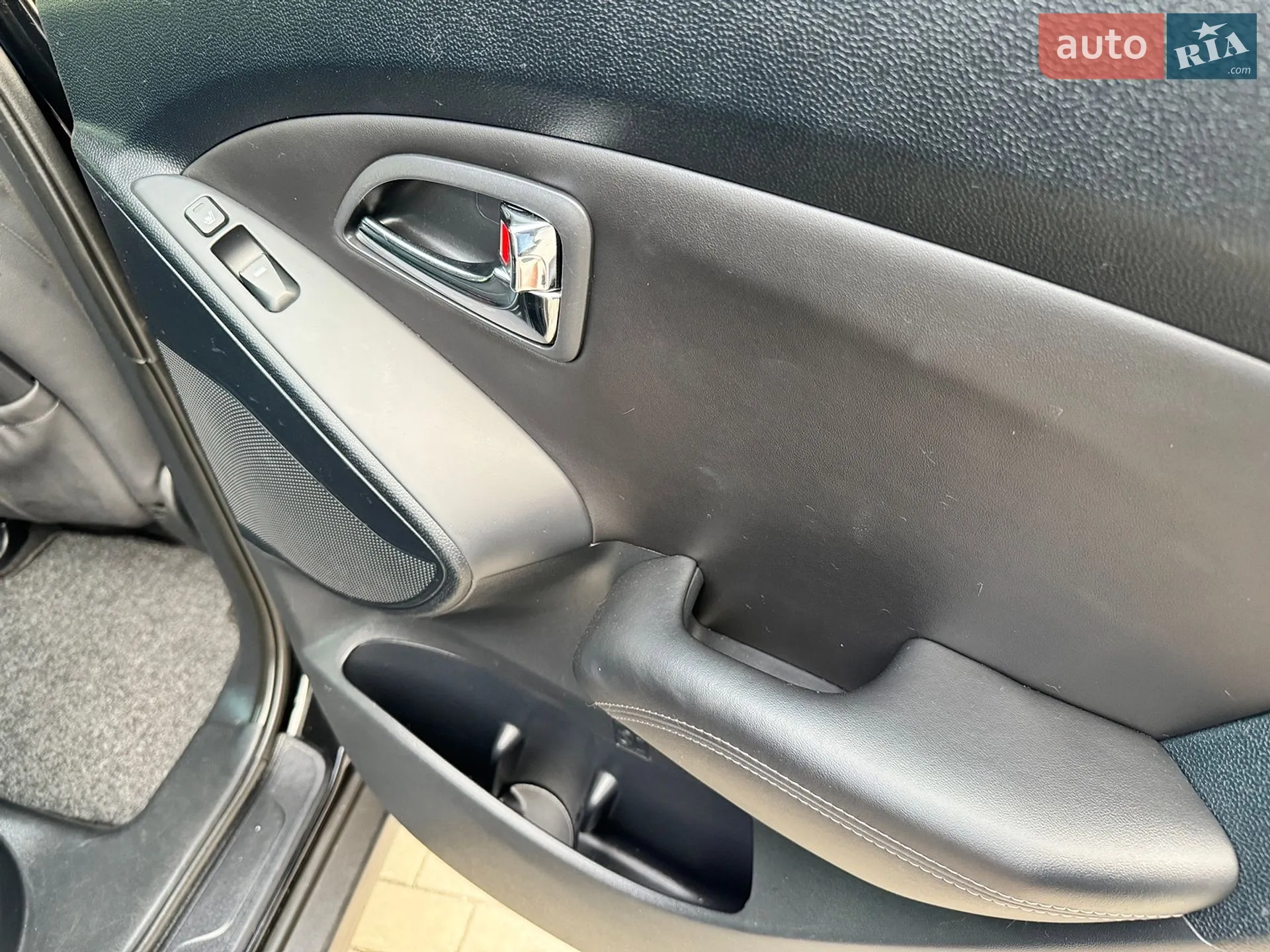 2011 Hyundai ix35 - мініатюра 38