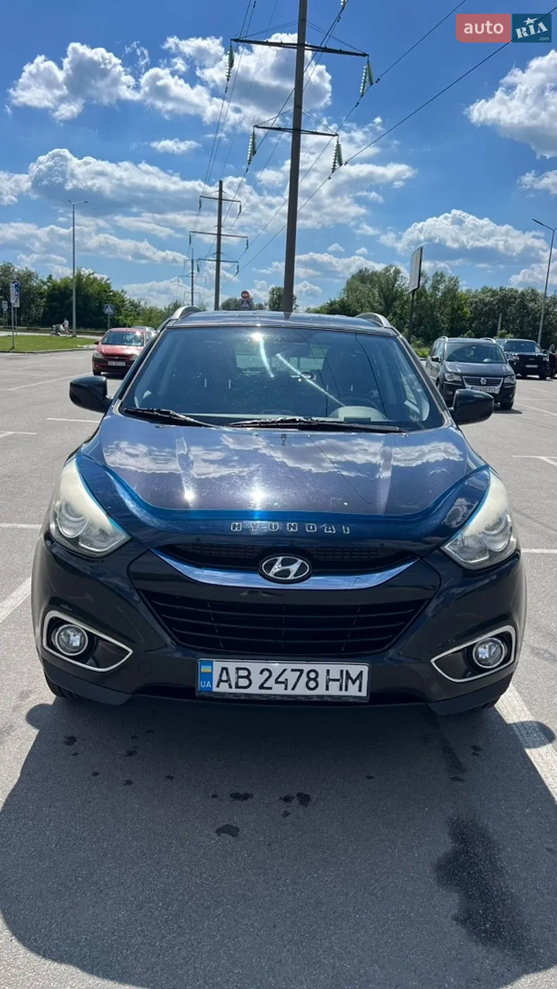2011 Hyundai ix35 - фото 1