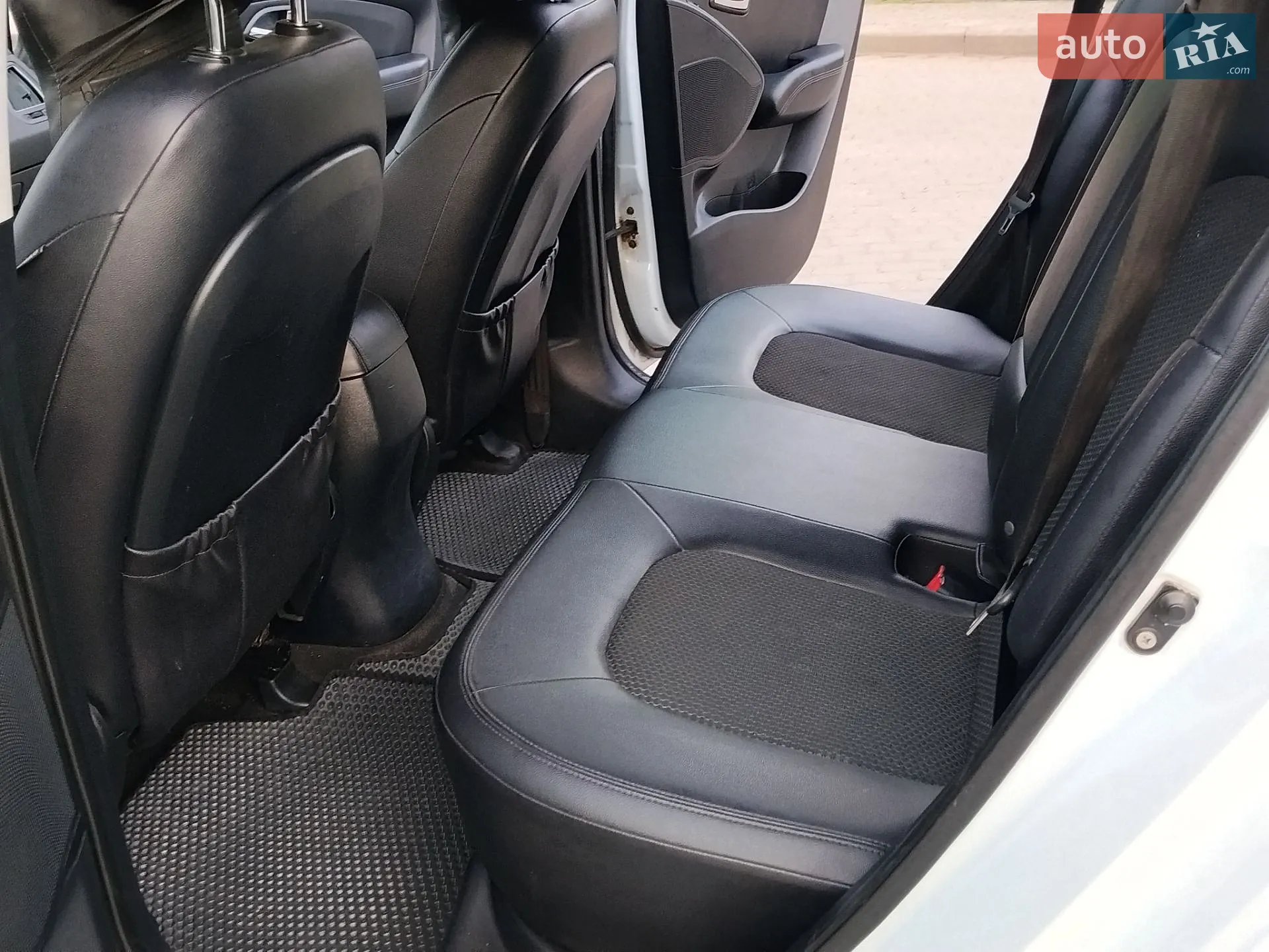 2010 Hyundai ix35 - мініатюра 11
