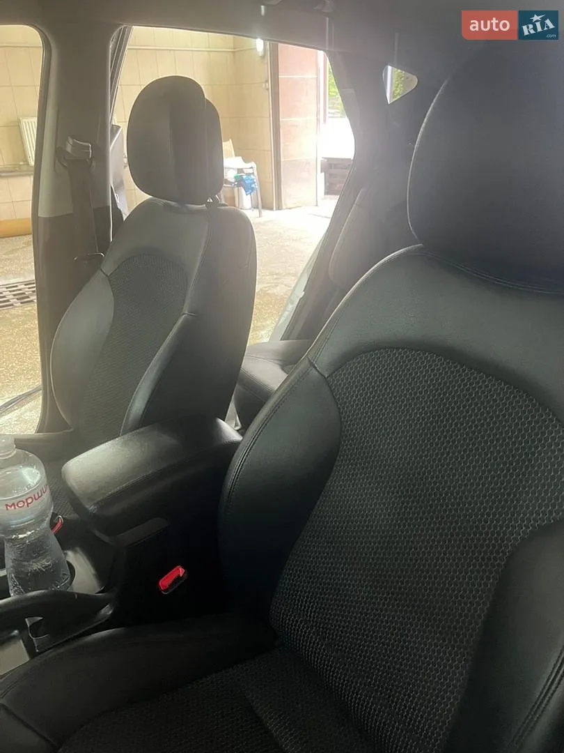 2011 Hyundai ix35 - мініатюра 17