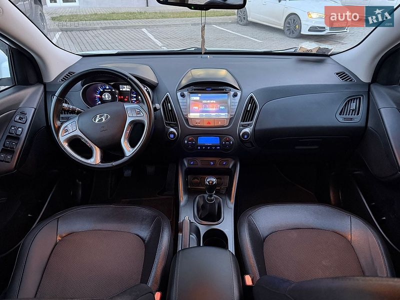 Внедорожник / Кроссовер Hyundai ix35 2015 в Ивано-Франковске