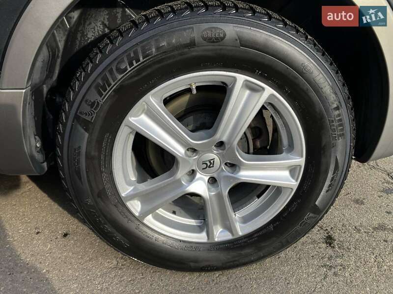 Позашляховик / Кросовер Hyundai ix55 2011 в Києві